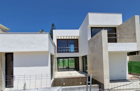 Casa o chalet independiente en venta en Calle Saucos, 211