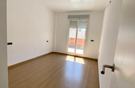 Piso en venta en calle Granados , 3