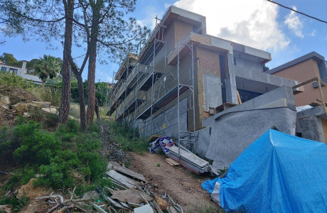 casa en construcción en Begur