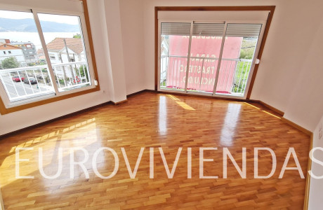 Piso en venta en avenida de Outeiro, 26