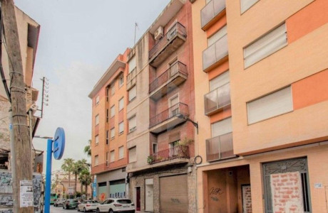 Piso en venta en Calle Alfonso X El Sabio