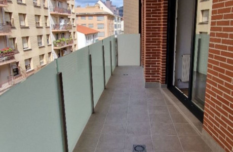 Piso en venta en calle Merindad de Sangüesa, 2