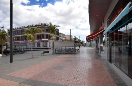 Local en venta en Avenida de Canarias