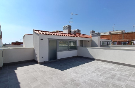 Piso en venta en calle Canelones, 16