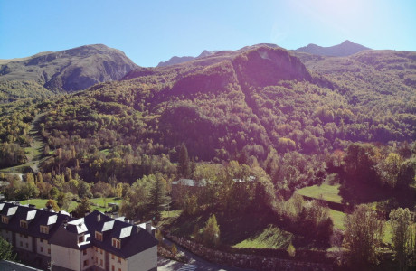 Urbanización La Aldea de Panticosa 33 Viviendas 