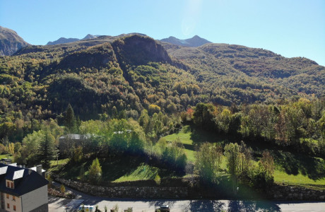 Urbanización La Aldea de Panticosa 33 Viviendas 