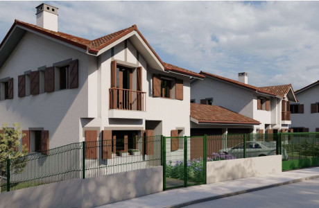 Chalet pareado en venta en calle Barrio Revilla-valles , 29