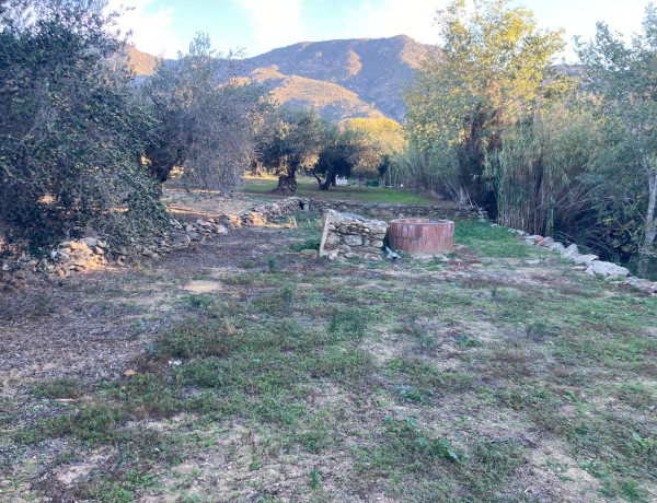 Terreno en venta en Palau Savardera s/n