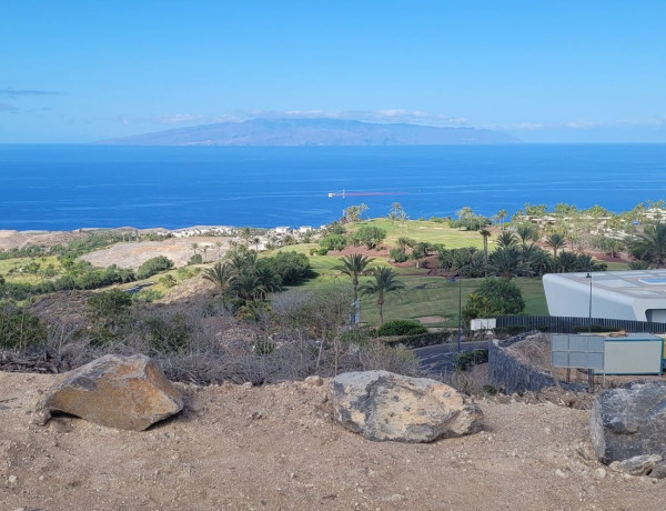 Terreno en venta en Urbanizacion Lago Abama