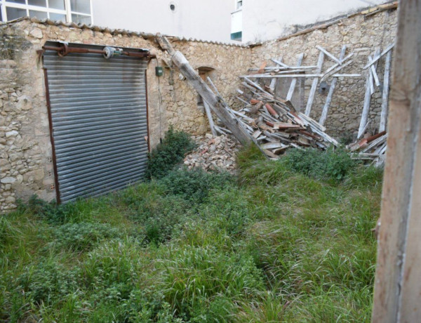 Terreno en venta en calle Bisbe Català, 3