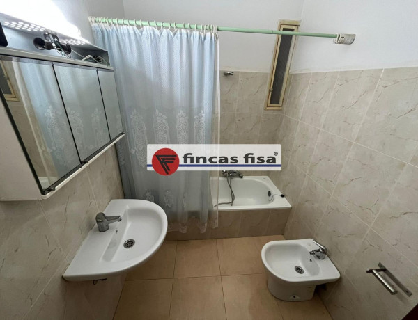 Piso en venta en La Plana - Montesa