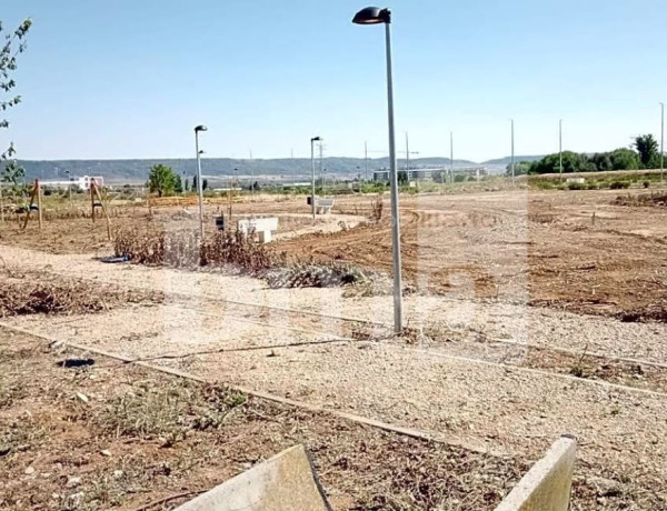 Terreno en venta en calle Hurtado de Mendoza