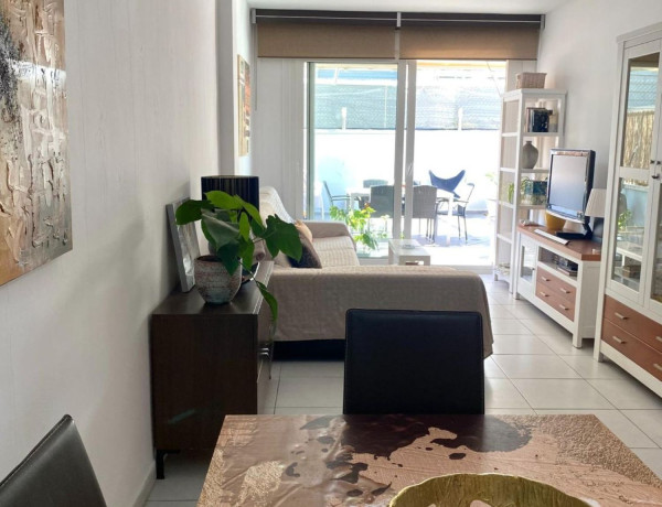 Piso en venta en calle Llevadora Maria Vives, 21