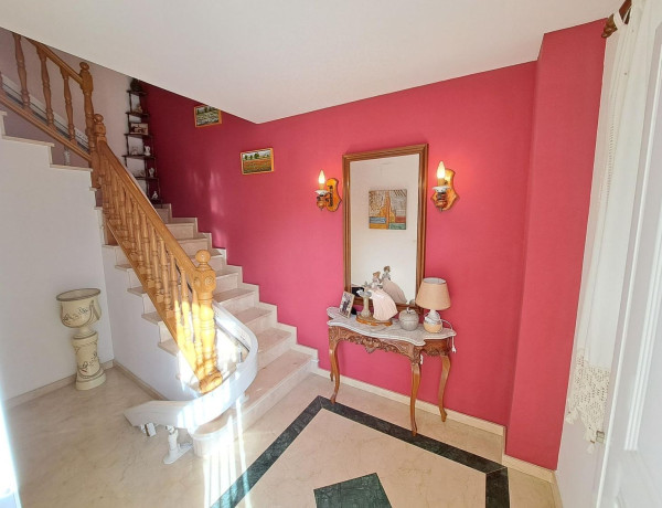 Chalet adosado en venta en calle del Mestre Villar