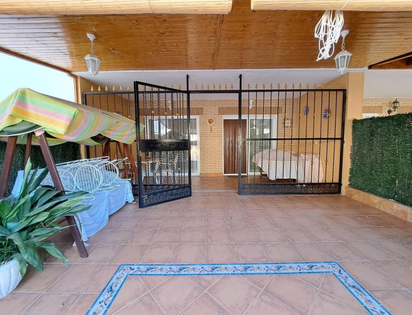 Chalet adosado en venta en calle del Mestre Villar