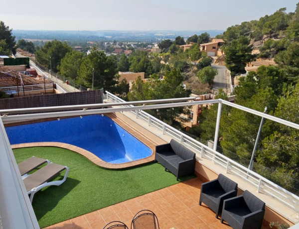 Chalet pareado en venta en calle Mirador de Barà, 11