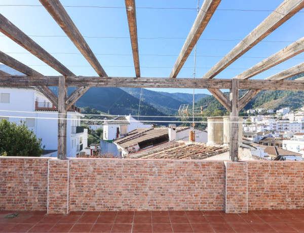 Chalet adosado en venta en Tolox