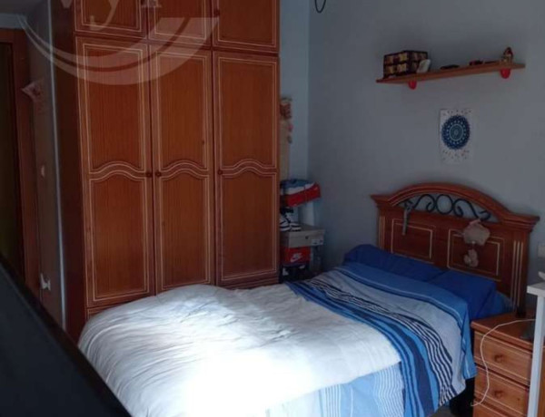 Chalet adosado en venta en calle Luis Buñuel