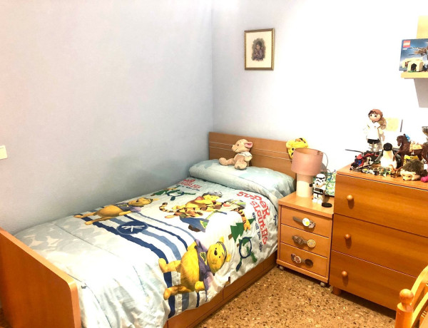 Piso en venta en calle Glòries Valencianes