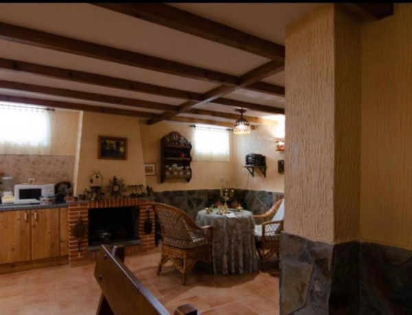 Chalet pareado en venta en Santa Marta de Tormes