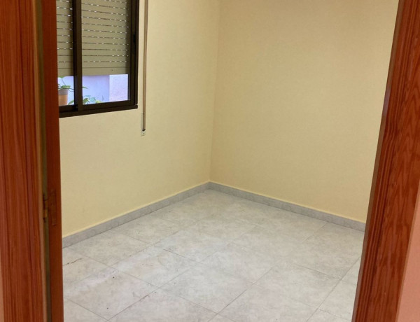 Piso en venta en calle Basilio Montalvo, 12