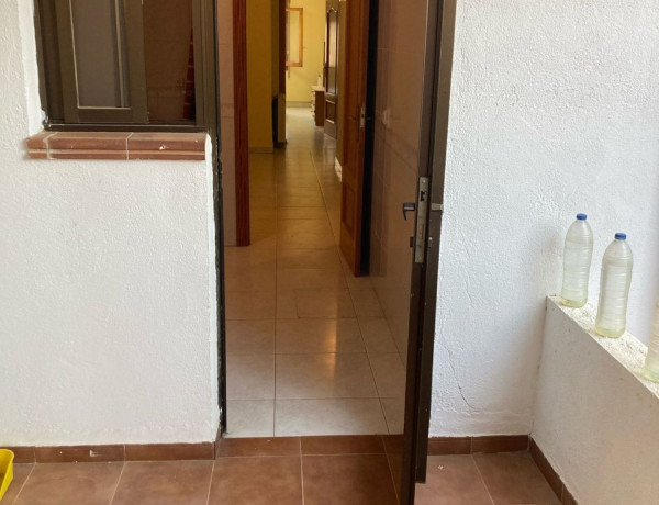 Piso en venta en calle Basilio Montalvo, 12