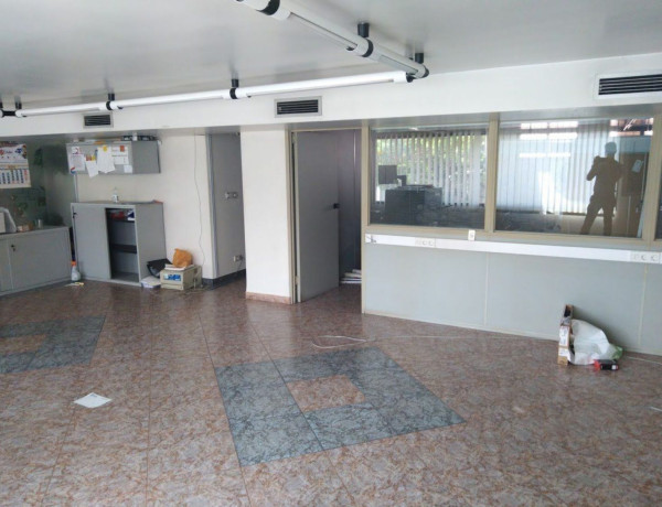 Local en venta en Zona Parque Geólogo José Royo Gómez