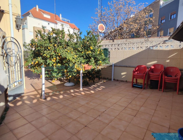 Chalet adosado en venta en calle de Miraflor, 22