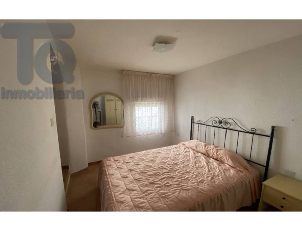 Chalet adosado en venta en calle de la Carrera