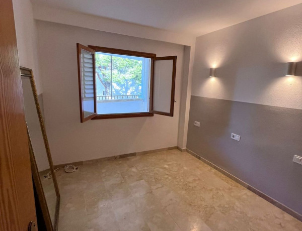 Piso en venta en calle Duc Estremera