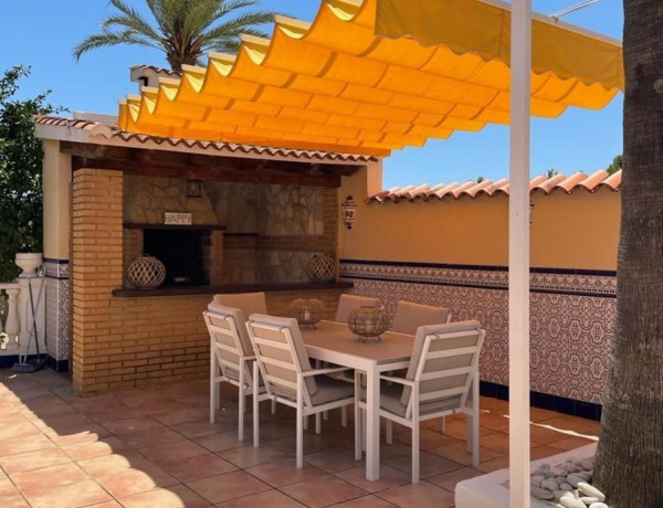 Casa o chalet independiente en venta en Montebello - Nou Espai