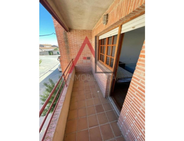 Chalet adosado en venta en calle Eras, 3