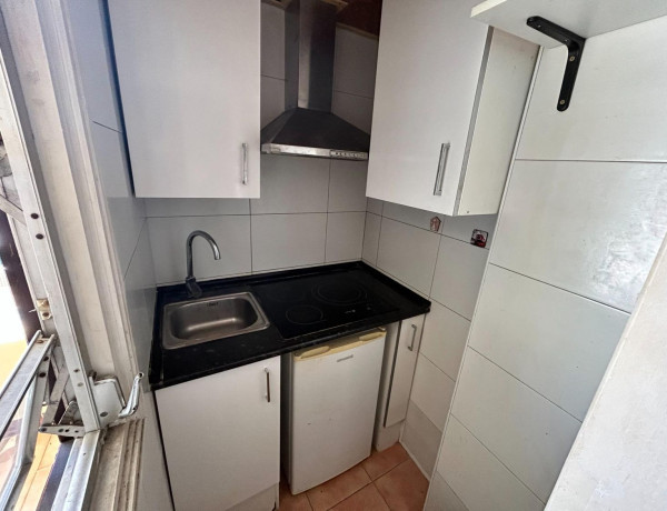 Estudio en venta en calle de Josep Carner