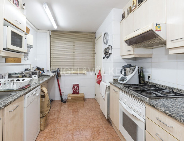 Piso en venta en Almeda