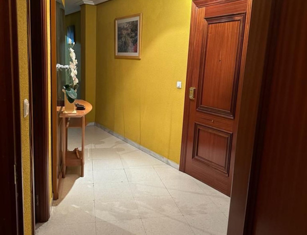 Piso en venta en calle de la Tercia, 12