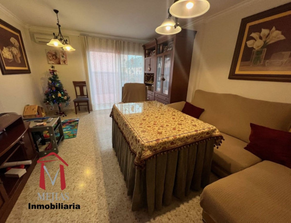 Chalet adosado en venta en Zona de la Vega