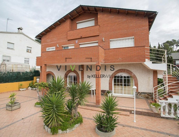 Casa o chalet independiente en venta en calle Tibidabo