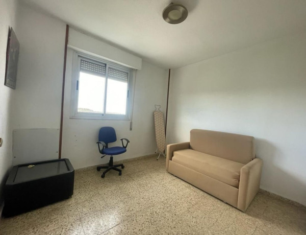 Piso en venta en calle Núcleo Residencial la Paz