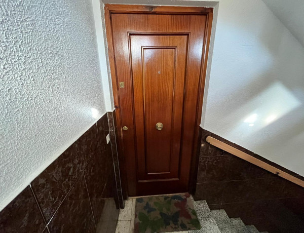 Piso en venta en calle Del Peral