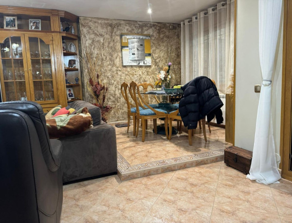 Chalet adosado en venta en Morcuera