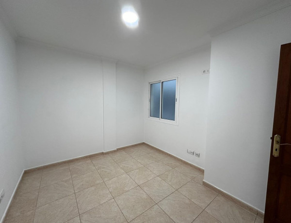 Piso en venta en Vecindario-Paredilla-Sardina