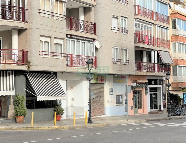 Local en venta en Castellón, 58