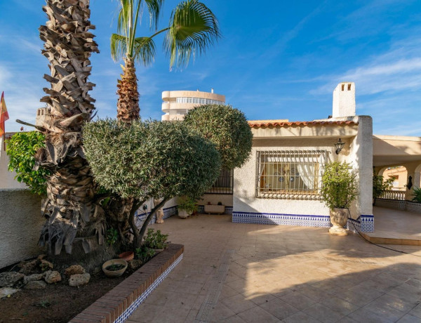 Chalet adosado en venta en Playa del Galán