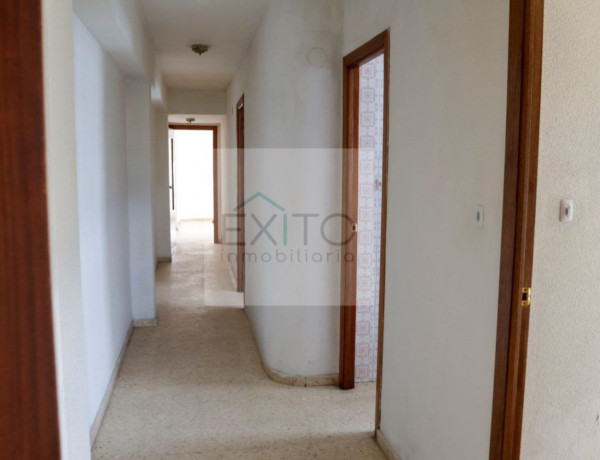 Piso en venta en avenida Reis Catolics