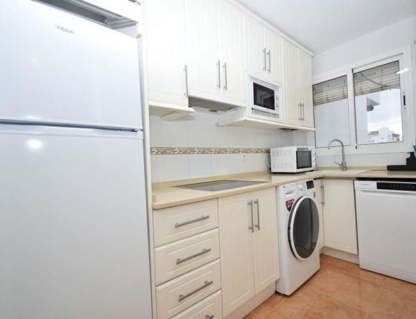 Piso en venta en calle Rompeolas, 2