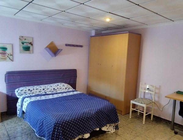 Piso en venta en Plaza Crevillente-Juzgados