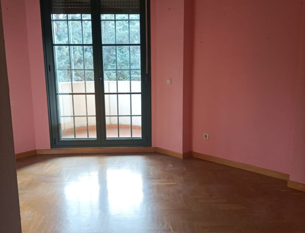 Piso en venta en calle Rio Narcea, 10