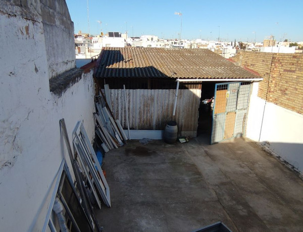 Terreno en venta en calle Rodrigo de Triana, 2 b