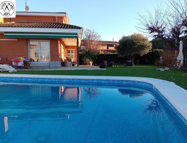 Casa o chalet independiente en venta en calle Can Prunell, 32