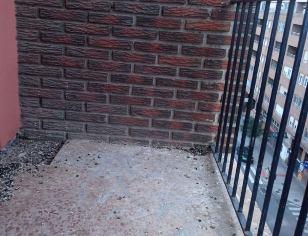 Piso en venta en Barri Zona Nord